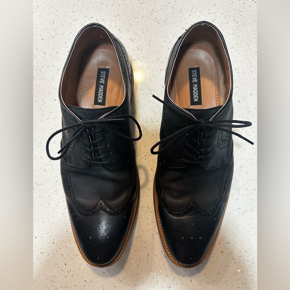 Steve Madden Black and Tan Men's Oxfords